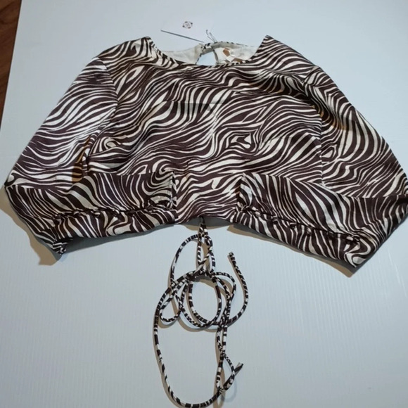 WAYF Brown and White Cropped Open Back Zebra Print Blouse A24 - Picture 1 of 8
